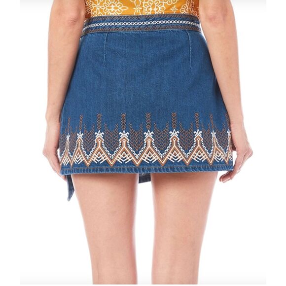 Free People Dream Away Embroidered Denim Wrap Mini Skirt Aztec Cotton Sz 8 - Picture 11 of 11